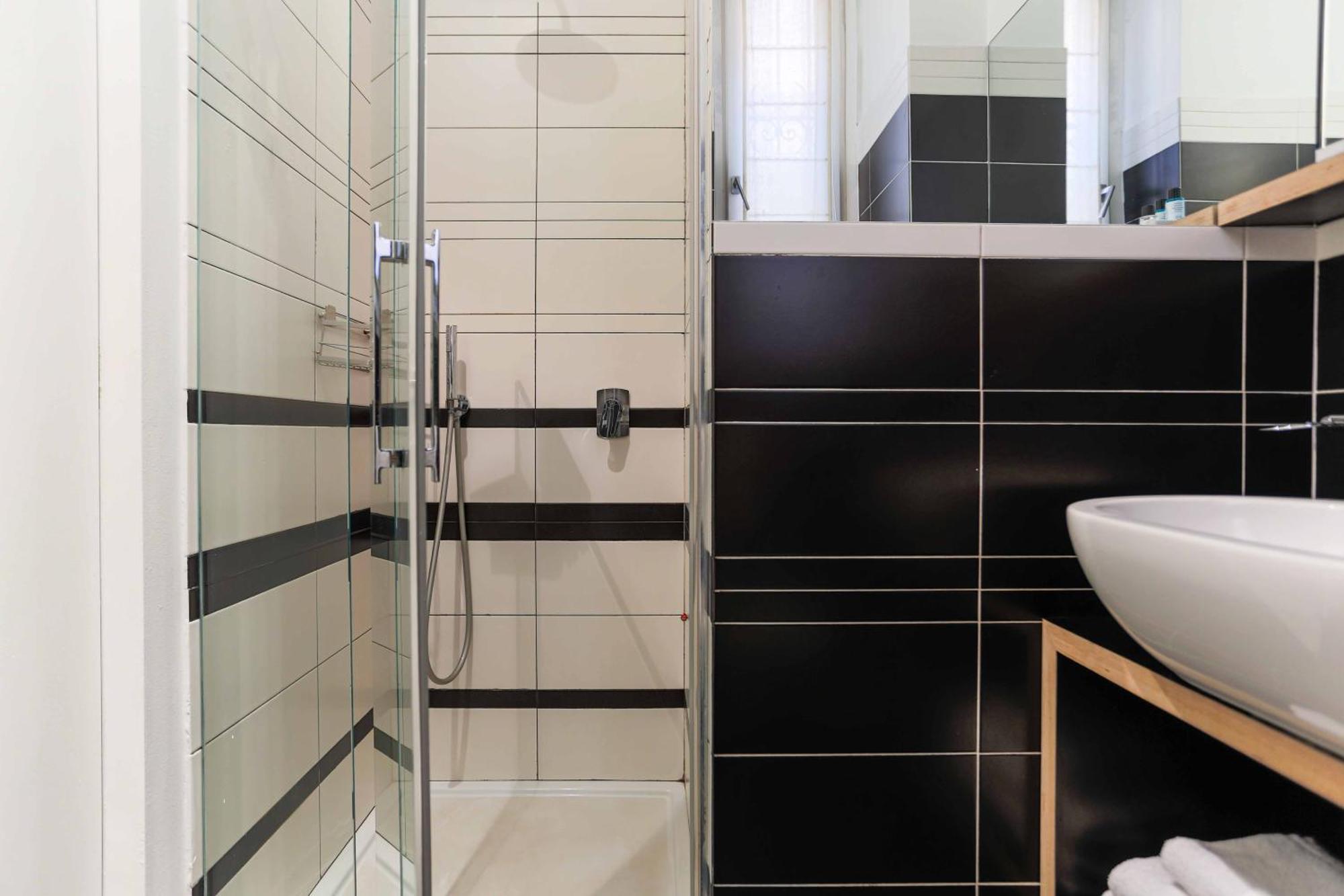 The Rent - Near Porta Romana Apartment Milan
